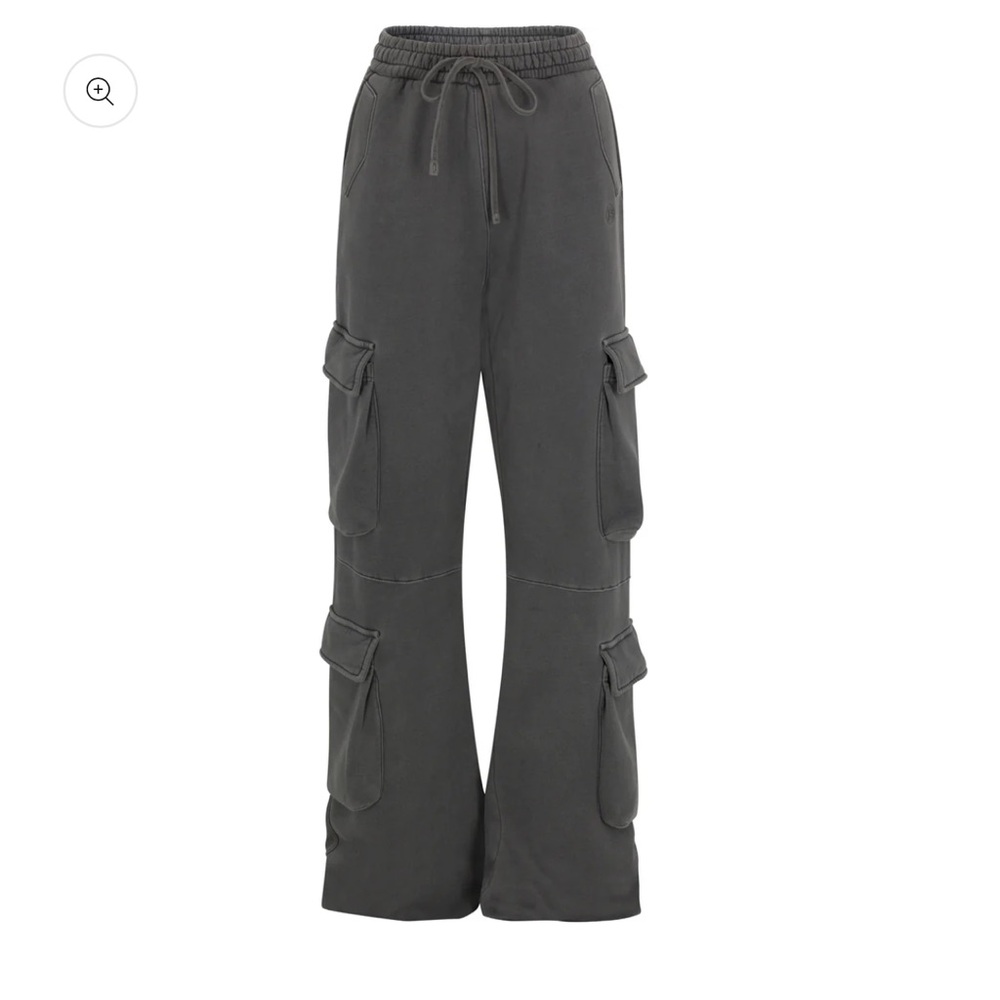 Get body envy dark grey cargo sweatsuit really cute and great quality